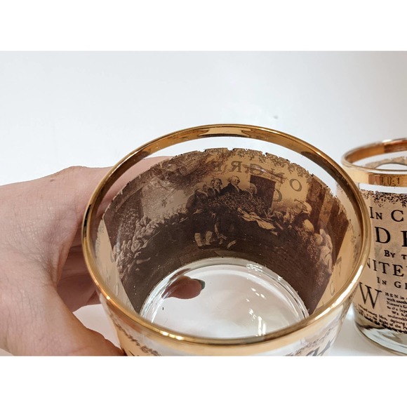 Vintage American Bicentennial 1776-1976 Rock Lowball Glasses, Set of 2 Gold Rim - Picture 7 of 10